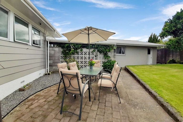 Photo of property in 27 Browning Crescent, Owhata, Rotorua, 3010