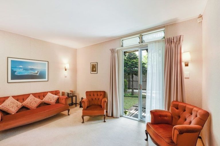 Photo of property in 57 Parr Terrace, Castor Bay, Auckland, 0620