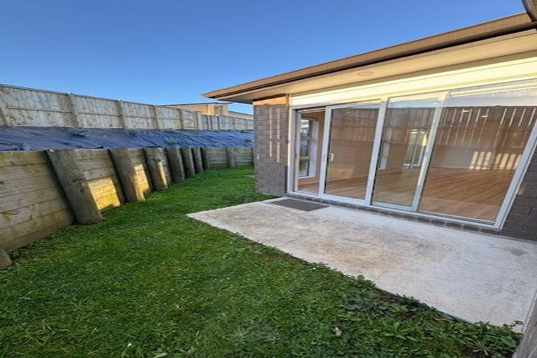 Photo of property in 18 Arahi Place, Rototuna North, Hamilton, 3210