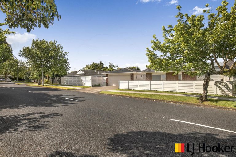 Photo of property in 6 Muirfield Street, Wattle Downs, Auckland, 2103