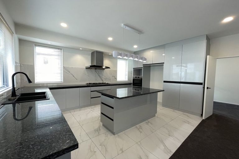 Photo of property in 36 Windlass Street, Long Bay, Auckland, 0630