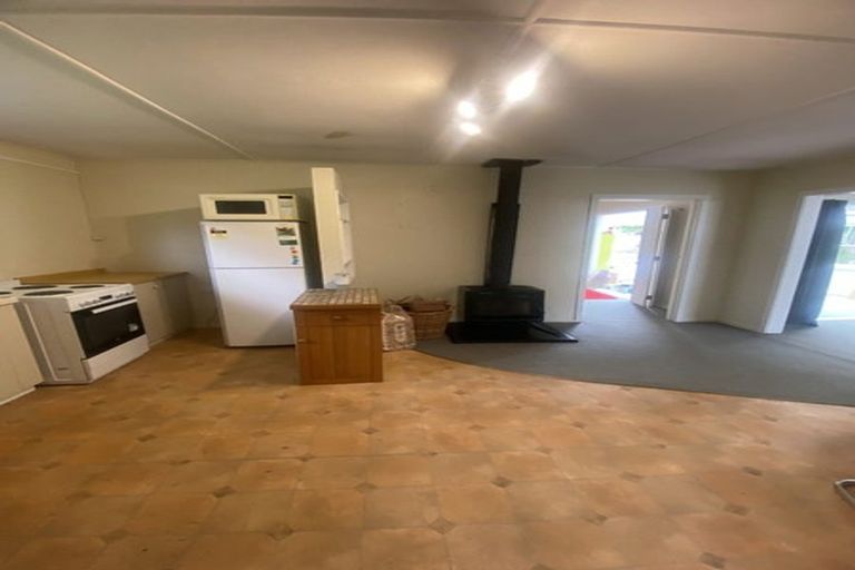 Photo of property in 12 Nelson Street, Foxton Beach, Foxton, 4815