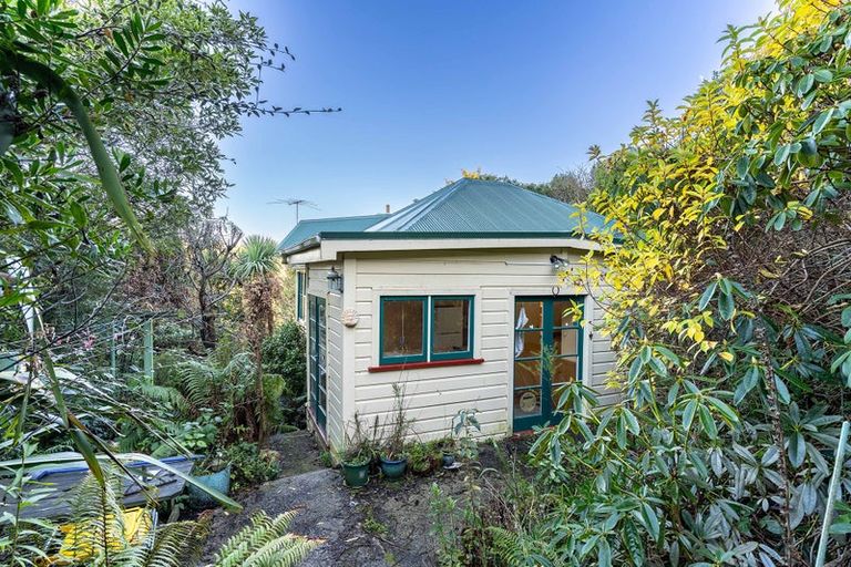 Photo of property in 11 Clifford Street, Dalmore, Dunedin, 9010