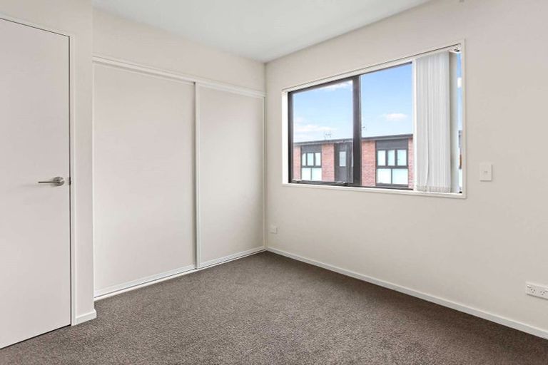 Photo of property in 59 Apsley Drive, Avonhead, Christchurch, 8042