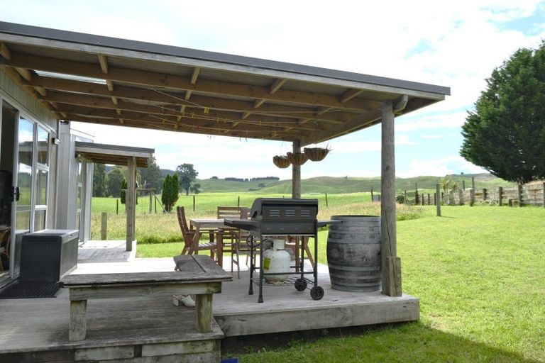 Photo of property in 804 Tukairangi Road, Kinloch, Taupo, 3385