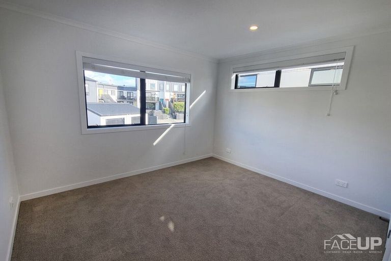 Photo of property in 9 Frank Gill Road, Hobsonville, Auckland, 0616