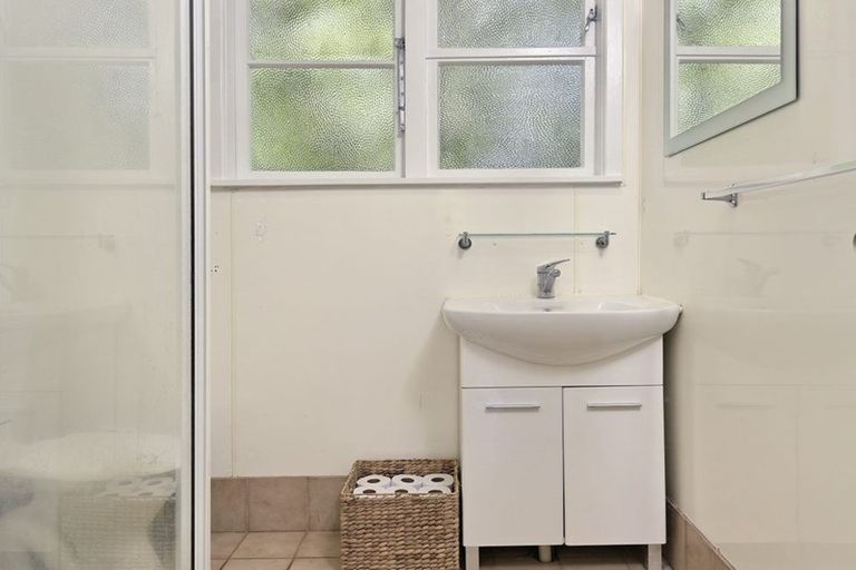 Photo of property in 7/331 Royal Road, Massey, Auckland, 0614