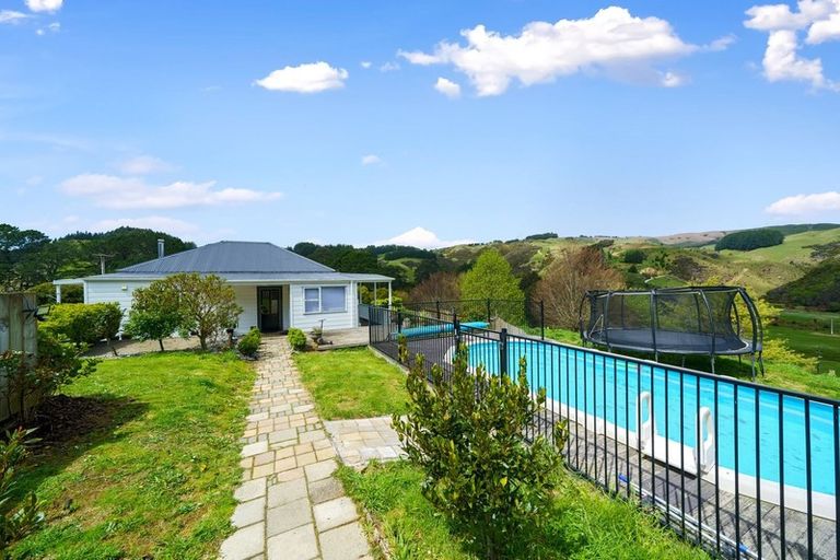 Photo of property in 780 Moonshine Hill Road, Moonshine Valley, Porirua, 5381