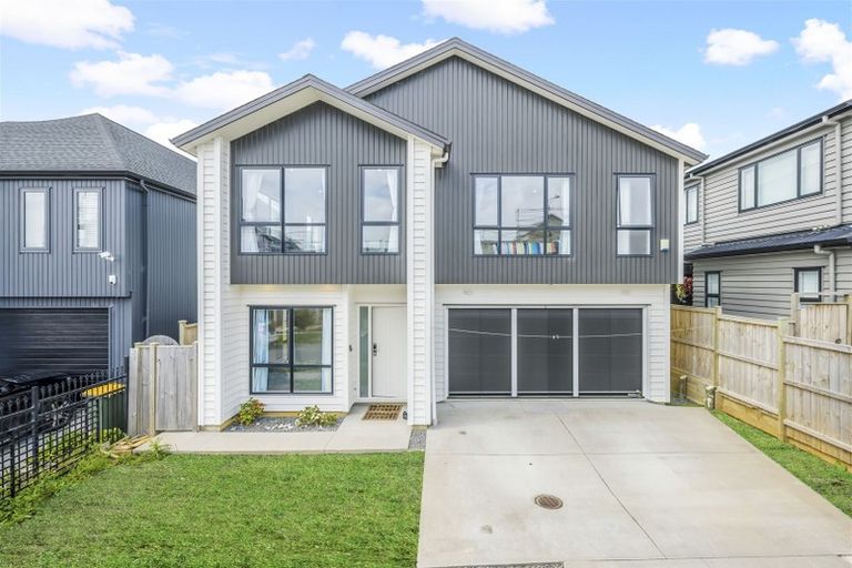 Photo of property in 10 Matahae Drive, Flat Bush, Auckland, 2019