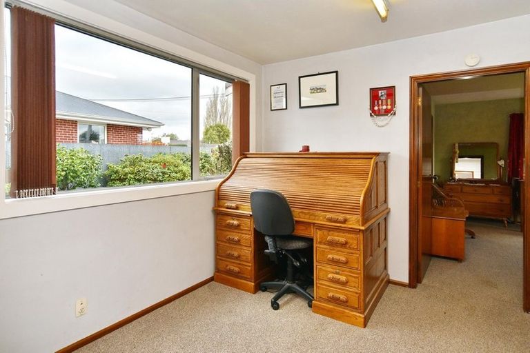 Photo of property in 85 Daniels Road, Redwood, Christchurch, 8051