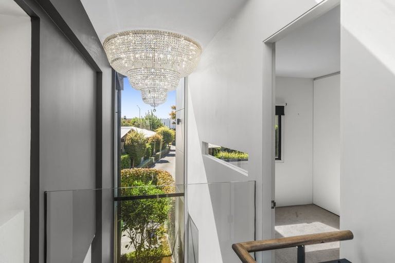 Photo of property in 100 Glandovey Road, Fendalton, Christchurch, 8052