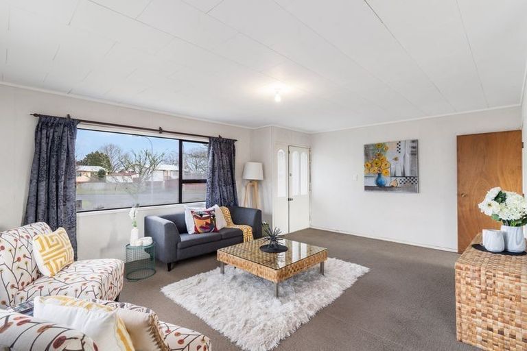 Photo of property in 64 Redcrest Avenue, Red Hill, Papakura, 2110