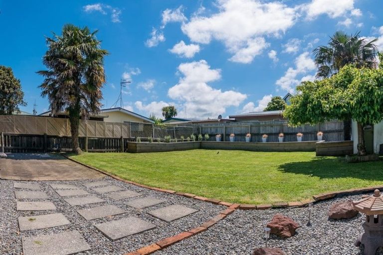 Photo of property in 1 Treadwell Street, Springvale, Whanganui, 4501