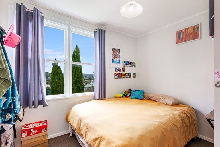 Photo of property in 17 Aparangi Crescent, Elsdon, Porirua, 5022