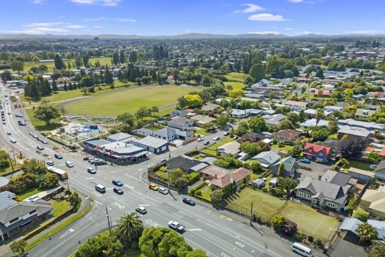 Photo of property in 43 Cambridge Road, Hillcrest, Hamilton, 3216