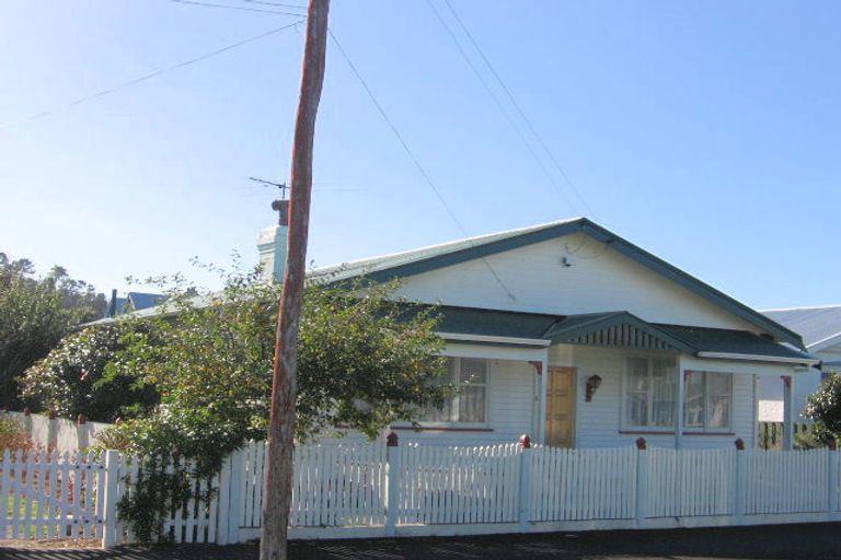 Photo of property in 13 Hume Street, Alicetown, Lower Hutt, 5010