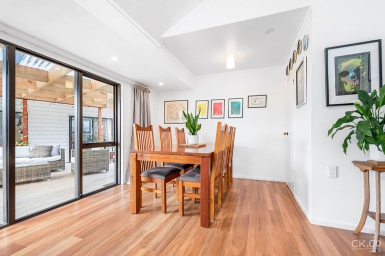 Photo of property in 3 Laredo Grove, Totara Park, Upper Hutt, 5018