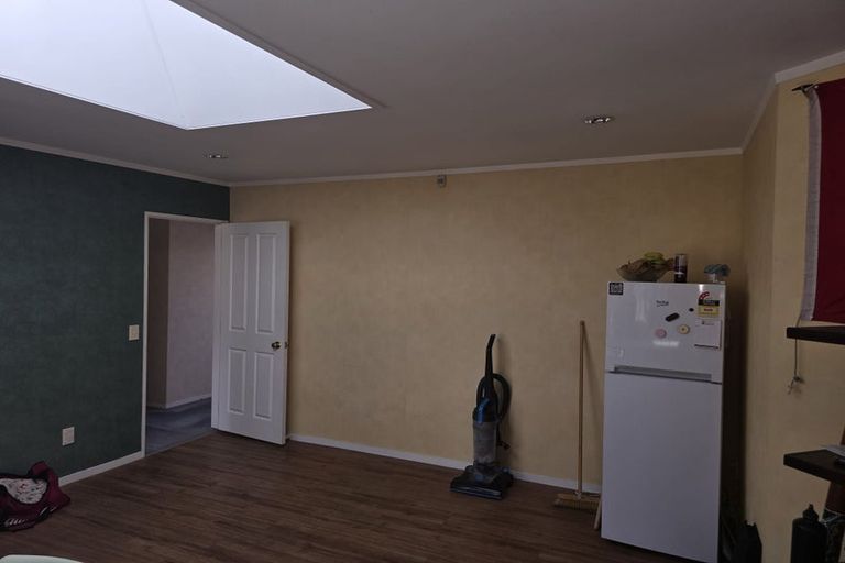 Photo of property in 15 Picasso Drive, West Harbour, Auckland, 0618