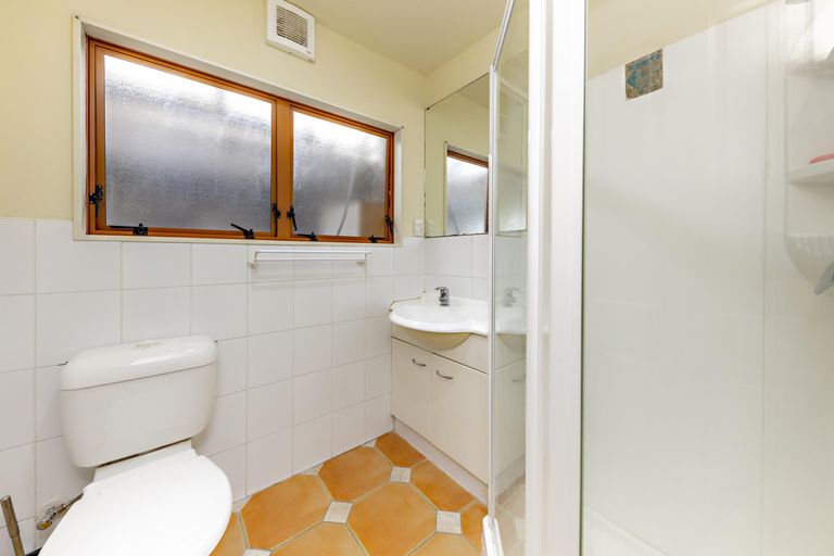 Photo of property in 1/4 Daniel Avenue, Mangere East, Auckland, 2024