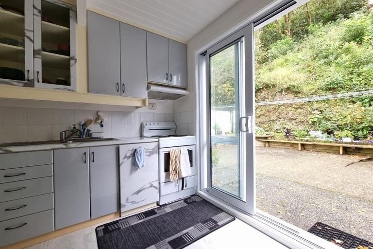 Photo of property in 22a Ranelagh Street, Karori, Wellington, 6012