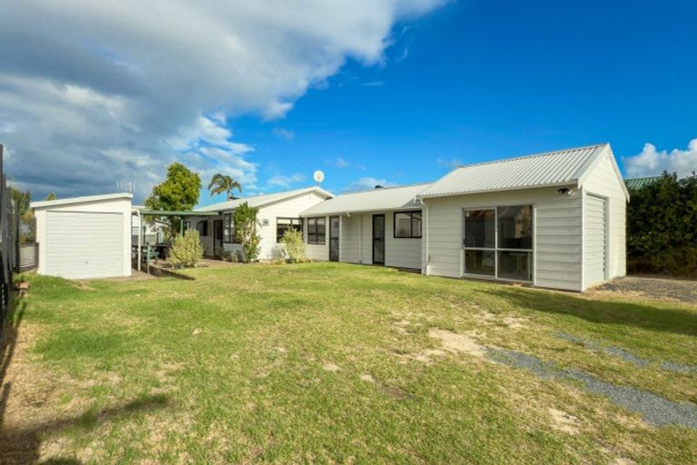 Photo of property in 216 Given Avenue, Whangamata, 3620