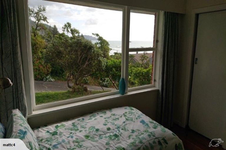 Photo of property in 14 The Parade, Paekakariki, 5034