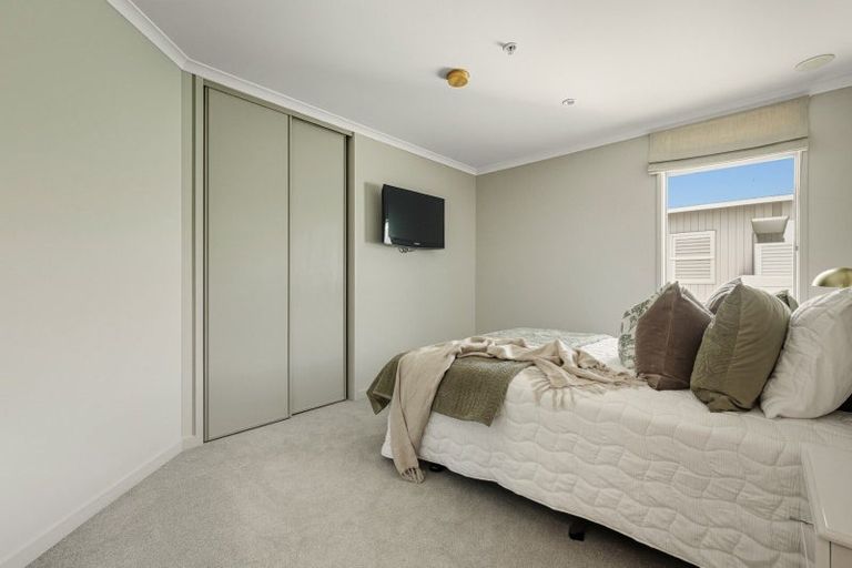 Photo of property in 201/136 Marine Parade, Mount Maunganui, 3116