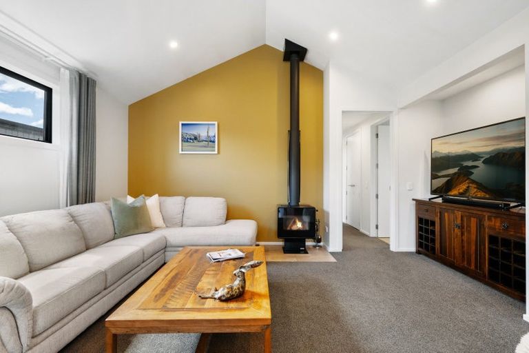 Photo of property in 54 Mount Linton Avenue, Wanaka, 9305