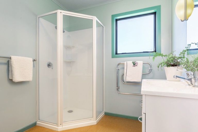 Photo of property in 33 Turangitukua Terrace, Kuratau, Turangi, 3381