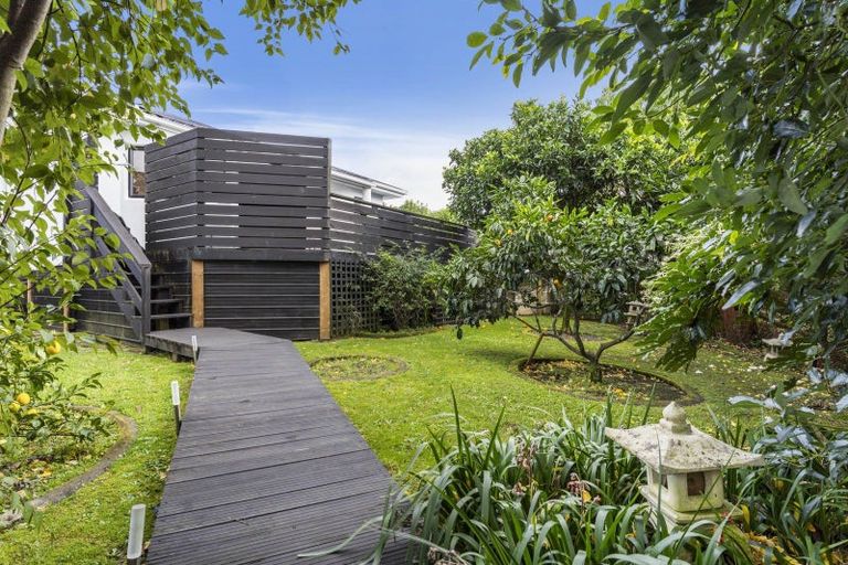 Photo of property in 114 Tirohanga Drive, Whangamata, 3620