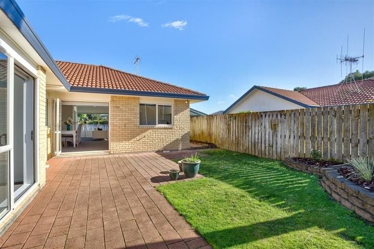 Photo of property in 9 Reef Avenue, Papamoa Beach, Papamoa, 3118