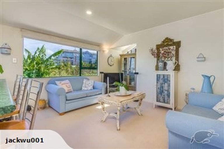 Photo of property in 1/2 Katui Street, Castor Bay, Auckland, 0620