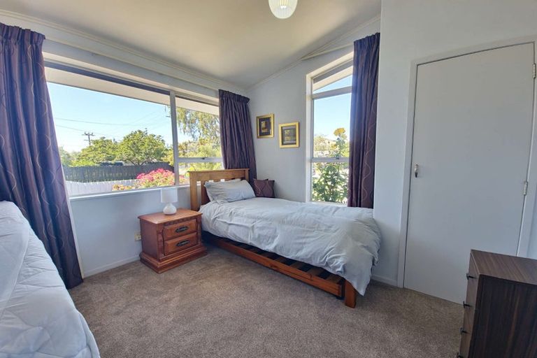 Photo of property in 2 Moana Crescent, Redwoodtown, Blenheim, 7201
