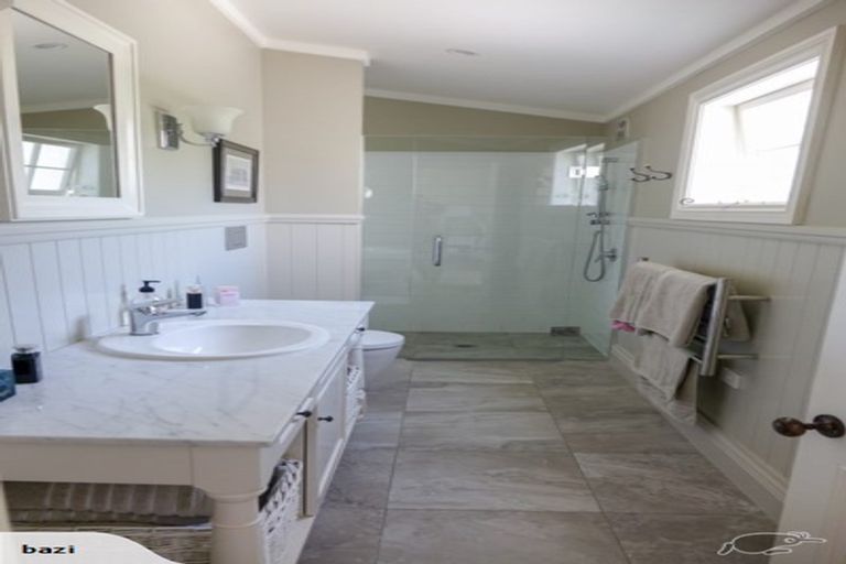 Photo of property in 10 Dixon Street, Carterton, 5713