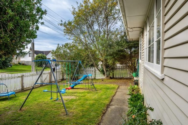 Photo of property in 21 Hukatai Street, Elsdon, Porirua, 5022