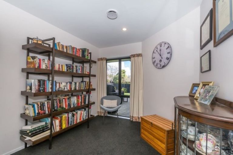 Photo of property in 3 Campion Place, Halswell, Christchurch, 8025