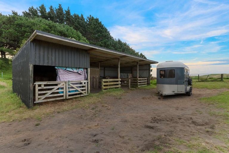 Photo of property in 73 Robertson Road, Otaua, Waiuku, 2682