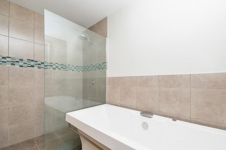 Photo of property in 15 Devoy Drive, Owhata, Rotorua, 3010