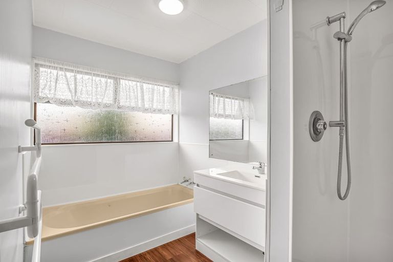 Photo of property in 11 Cornwall Street, Levin, 5510