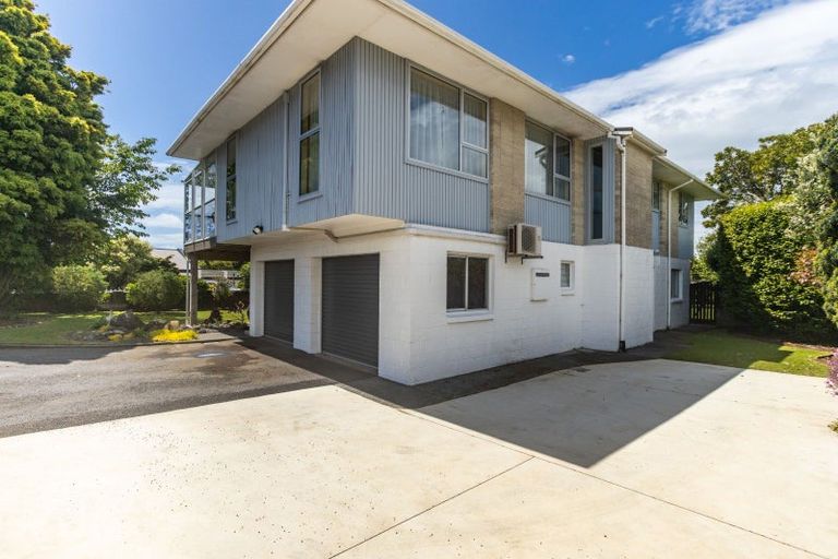 Photo of property in 13 Julian Place, Westown, New Plymouth, 4310