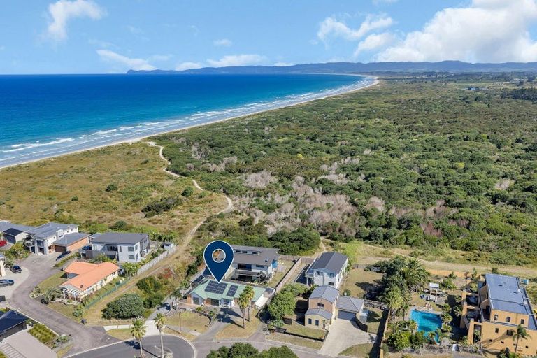 Photo of property in 130 Bream Bay Drive, Ruakaka, 0116