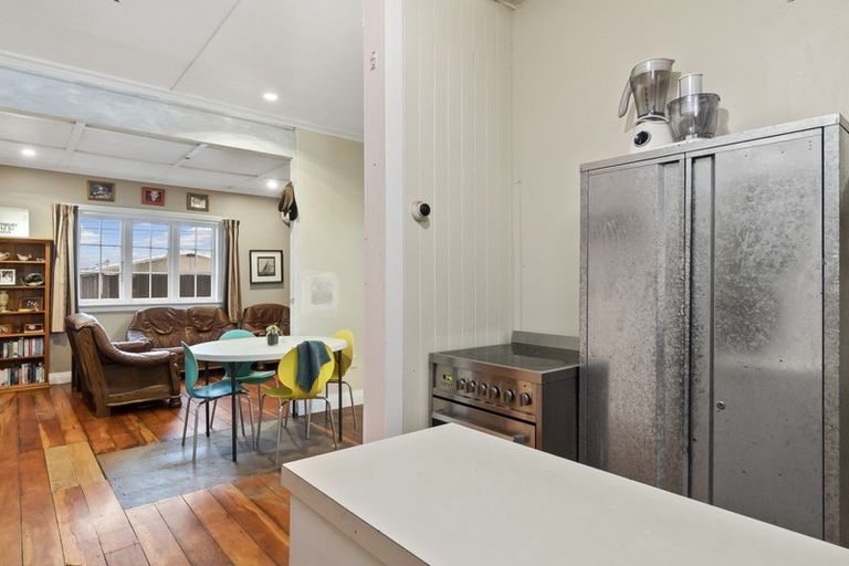 Photo of property in 15 Maitland Street, Frankton, Hamilton, 3204