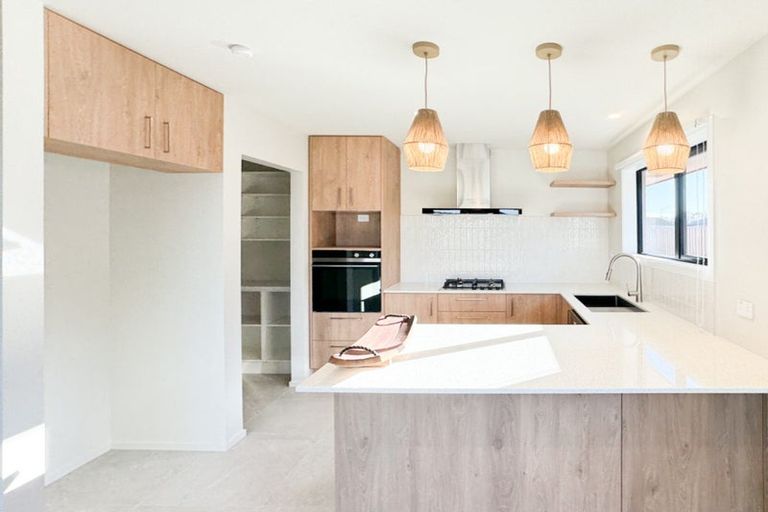 Photo of property in 7 Perks Drive, Halswell, Christchurch, 8025