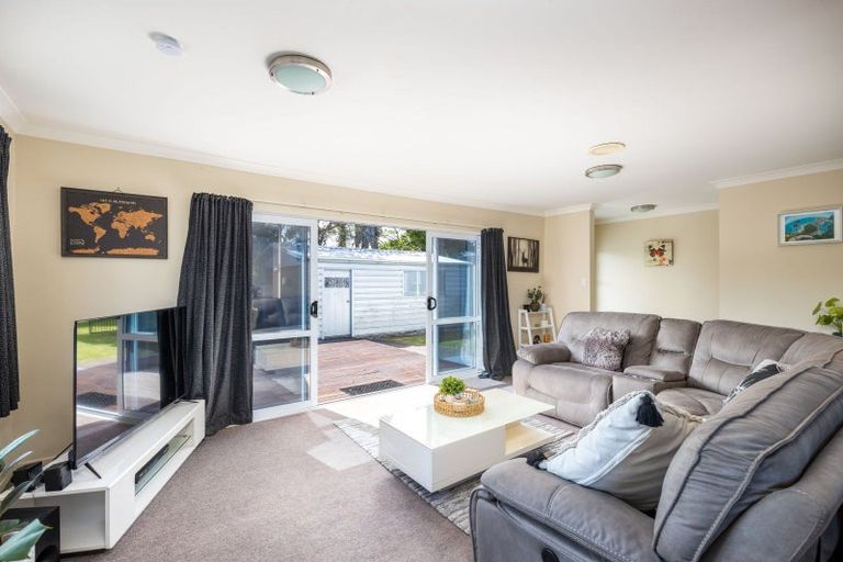Photo of property in 136a Seaview Road, Westown, New Plymouth, 4310