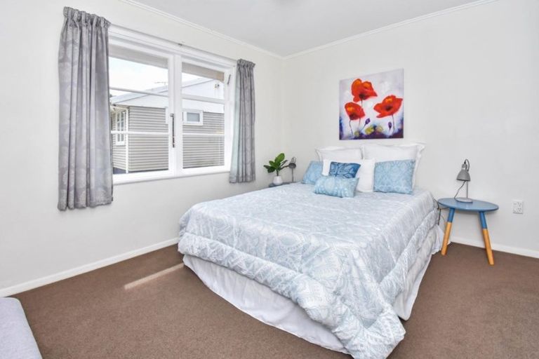Photo of property in 16 Buller Crescent, Manurewa, Auckland, 2102