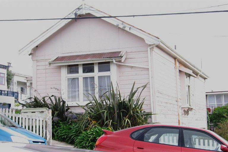 Photo of property in 14a Stoke Street, Newtown, Wellington, 6021