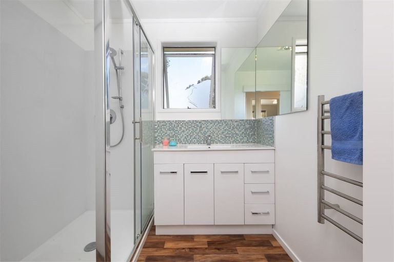 Photo of property in 36 Anich Road, Massey, Auckland, 0614