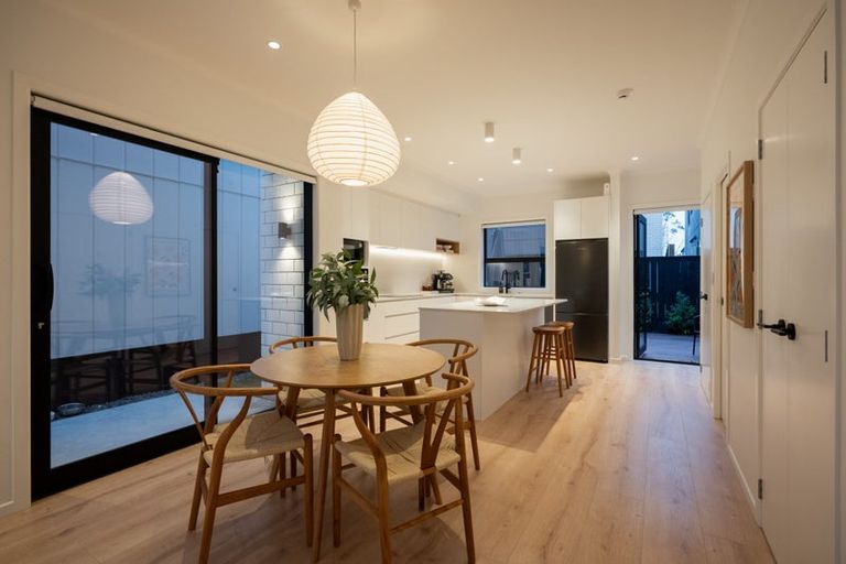 Photo of property in 12 Papai Lane, Massey, Auckland, 0614