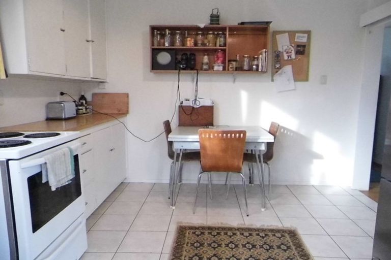 Photo of property in 1/572 Fergusson Drive, Trentham, Upper Hutt, 5018