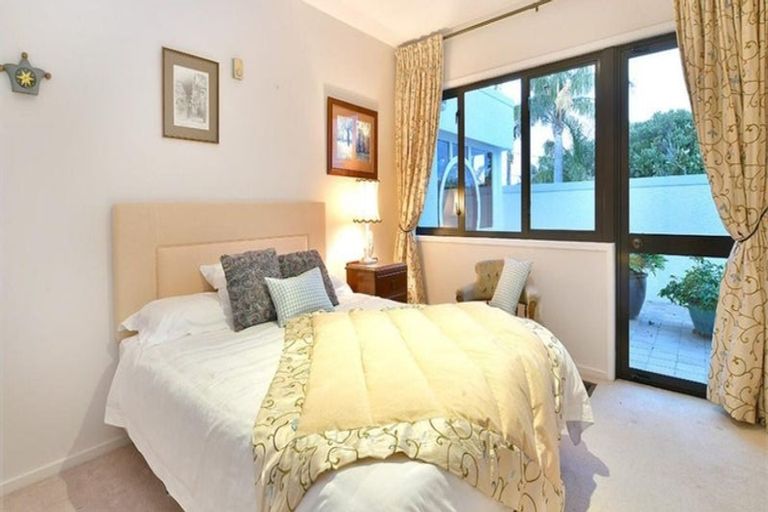 Photo of property in 74 Ardern Avenue, Stanmore Bay, Whangaparaoa, 0932